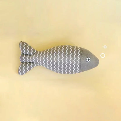 MADDEN Interactive Cat Fish Toy - Engaging Catnip Scratcher for Playful Kittens